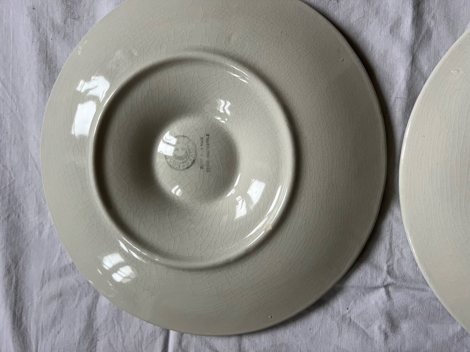 Chantilly oyster plates