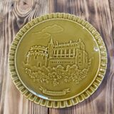 Faience plate of Gien castle of Amboise