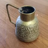Little oriental pitcher in engraved brass, handcrafted. rare, 19th century period.