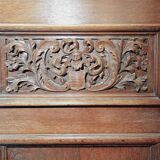Large oak wardrobe from the early 18th century.