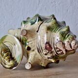 Vintage tea service in glazed ceramic - shape of conchs or shells