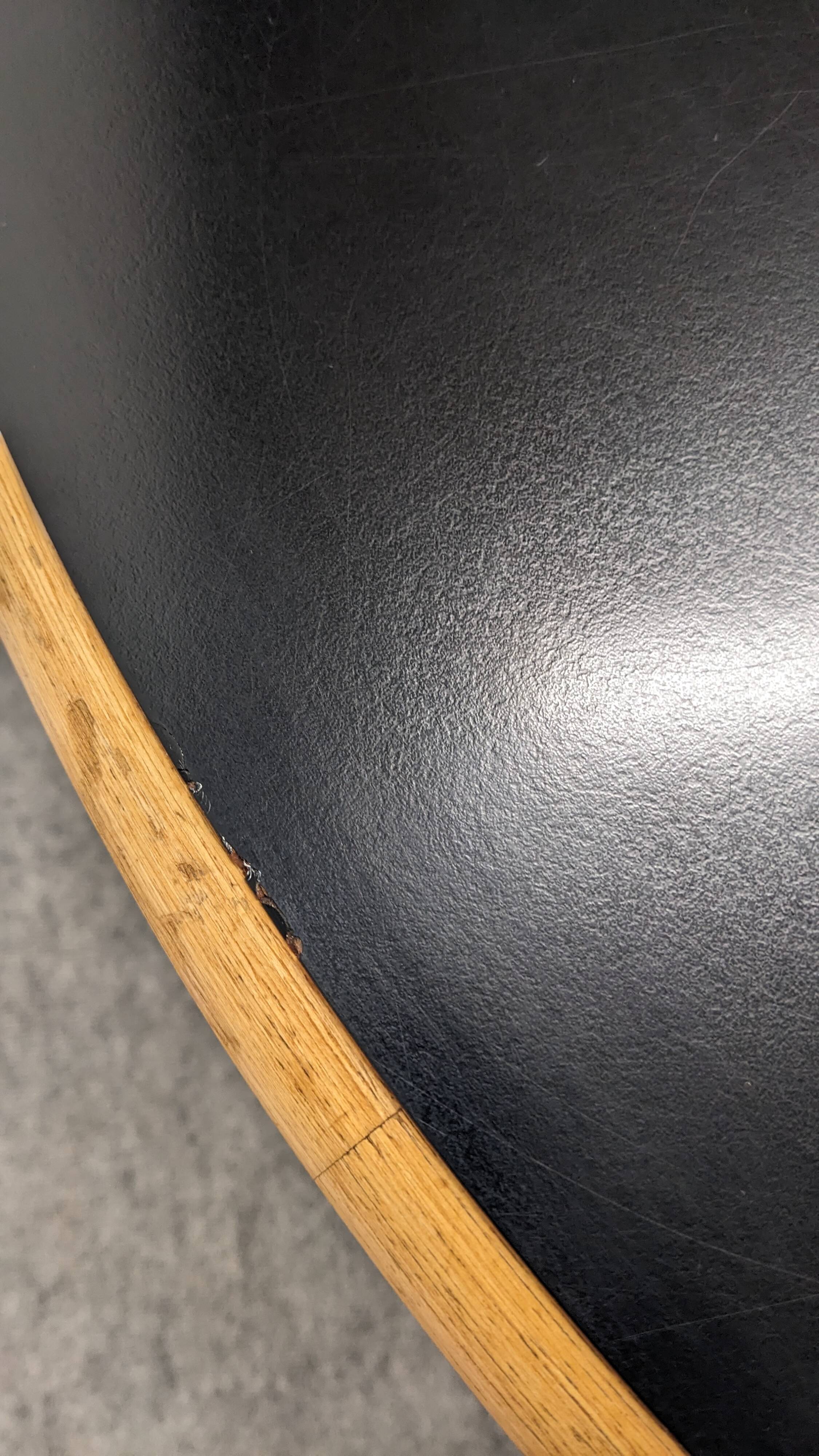 Round dining table dlg Warren Platner, Italy circa 1970