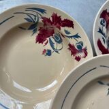 Set of 5 "Annie" Luneville eyelet plates.