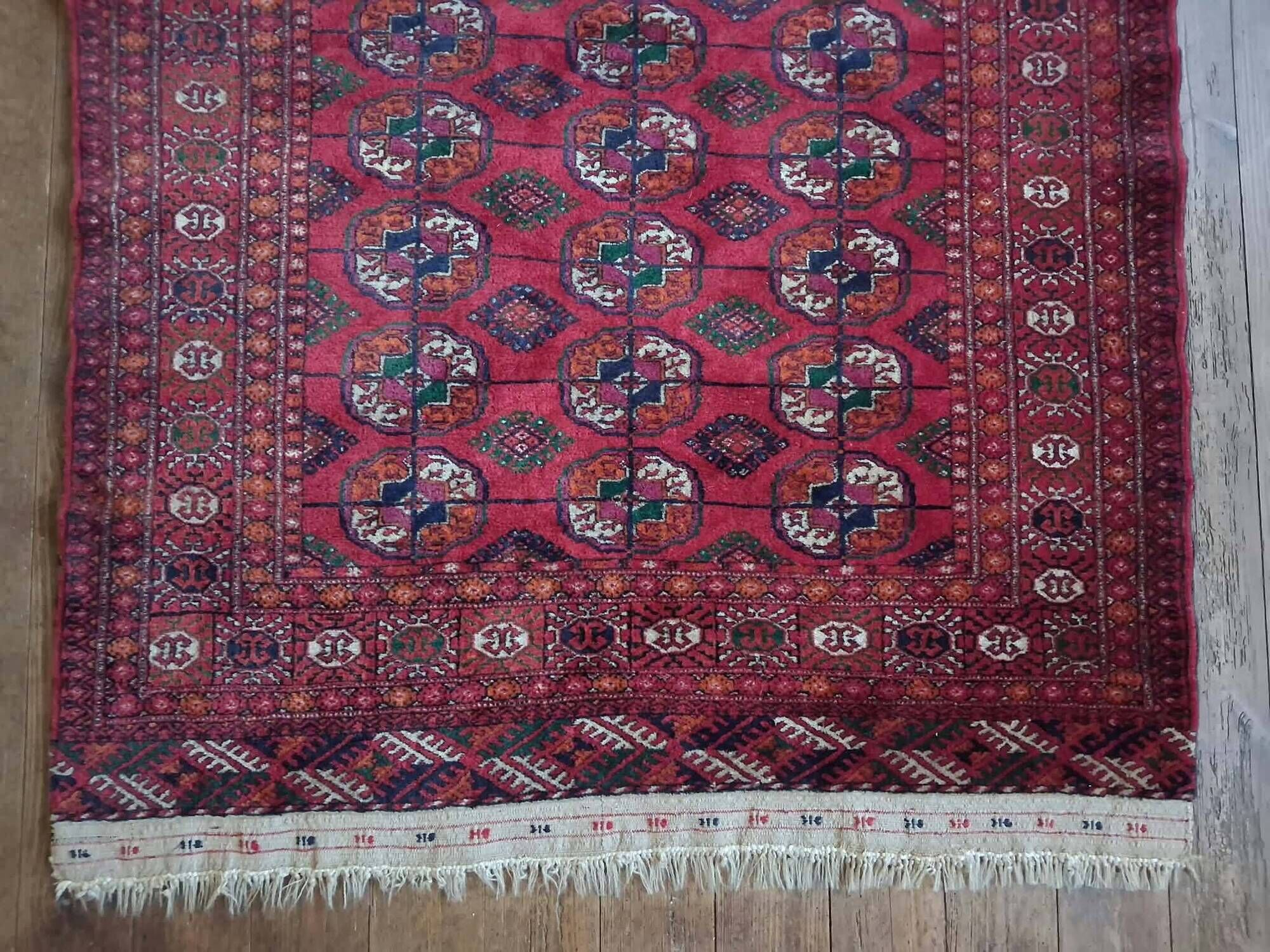 Tapis Boukhara Turkmène fait main 178x120cm