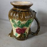 Small pitcher/cream jug in majolica.