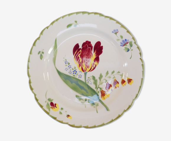 Plat rond en faience k.g Luneville modele tulipe