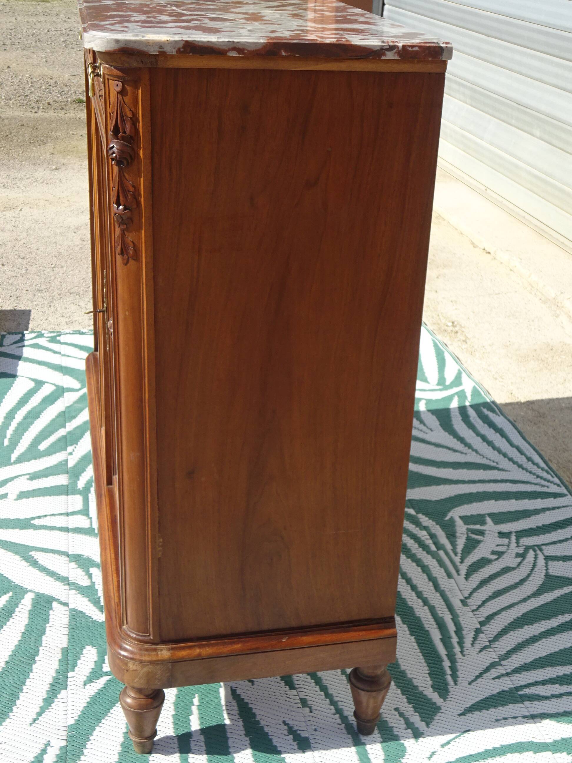 Art Deco buffet in walnut and marble