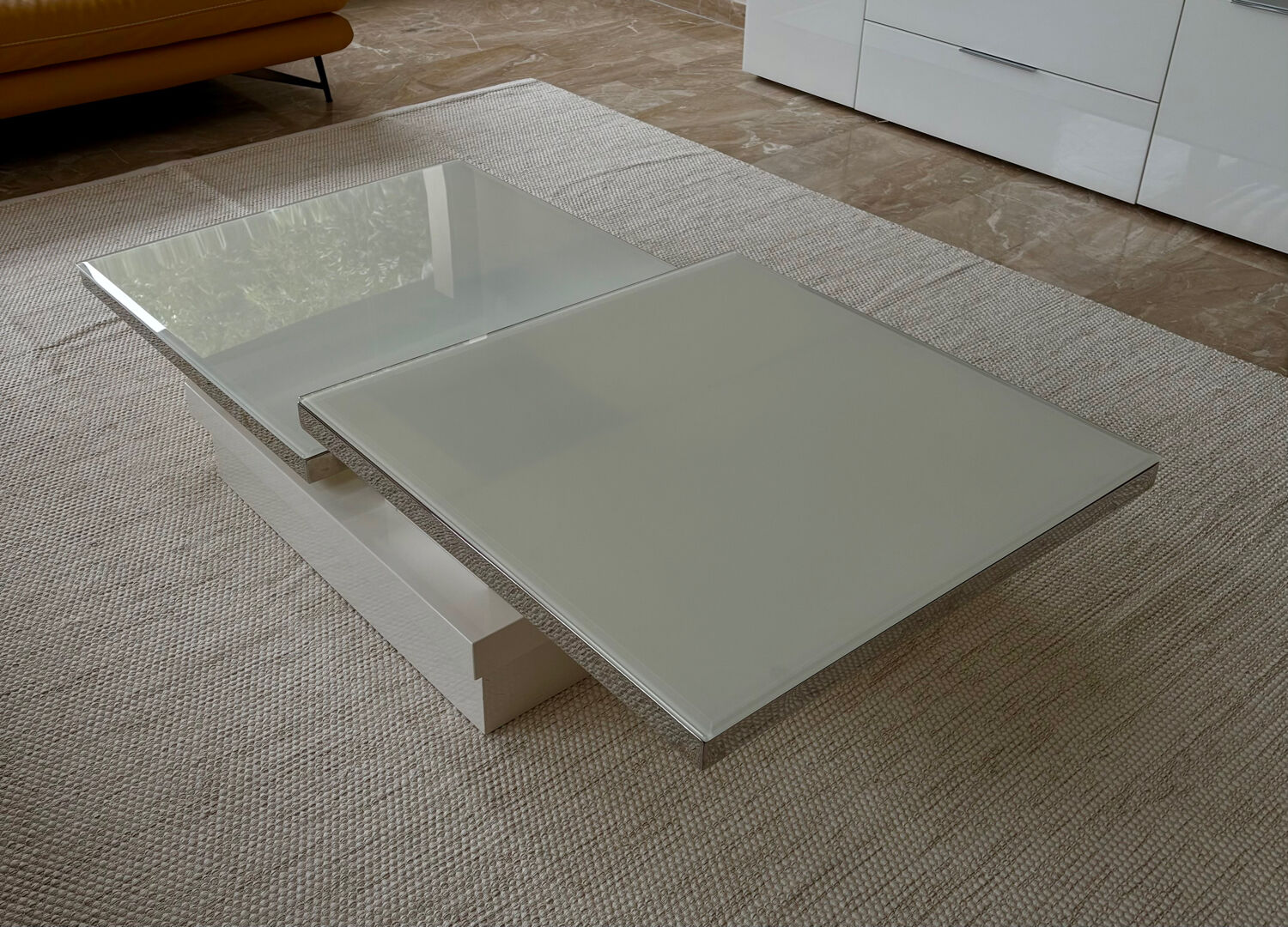 Lacquered modular coffee table Sigma