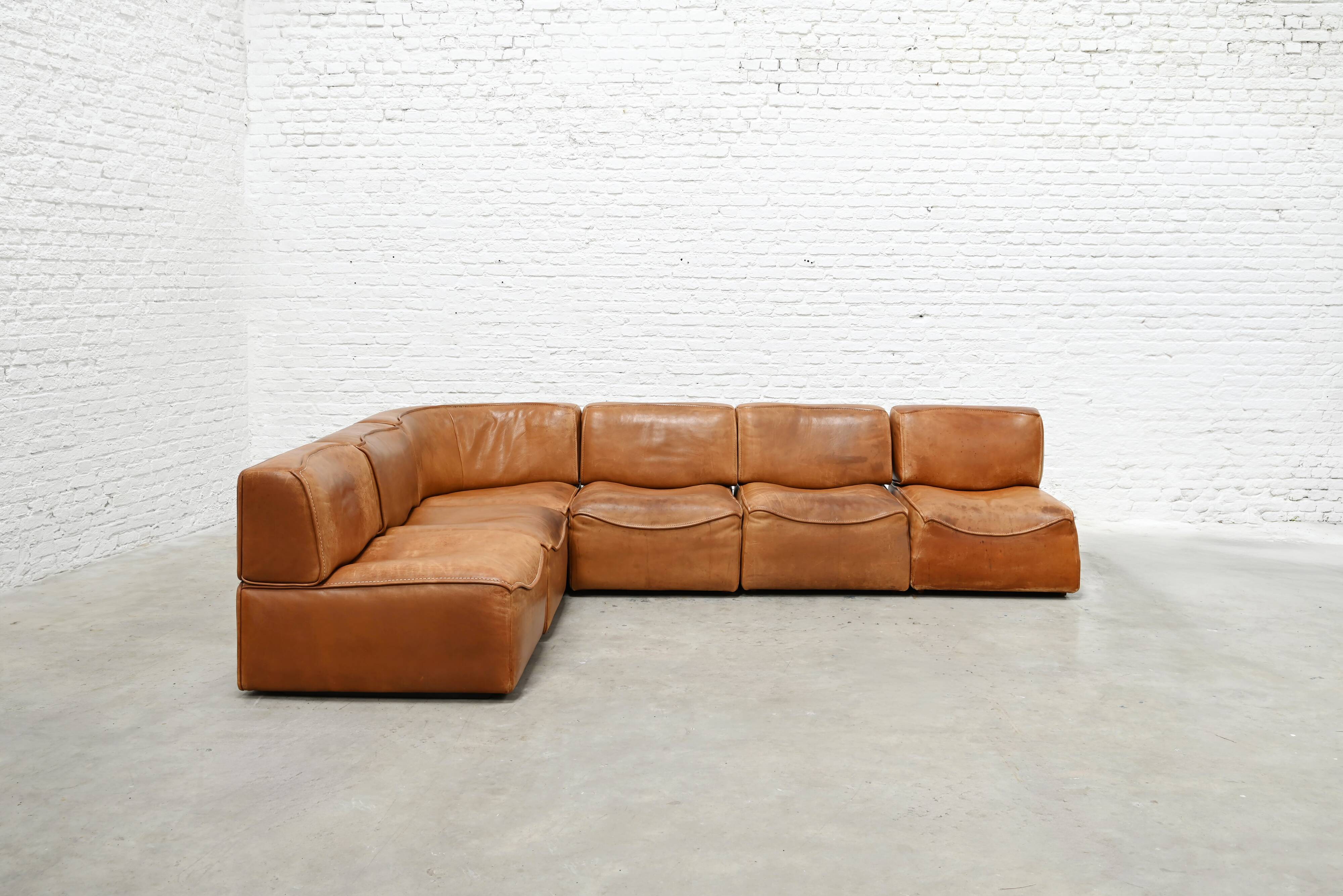 Modular canapé De Sede 'DS-15' in patinated cognac leather, Switzerland 1970