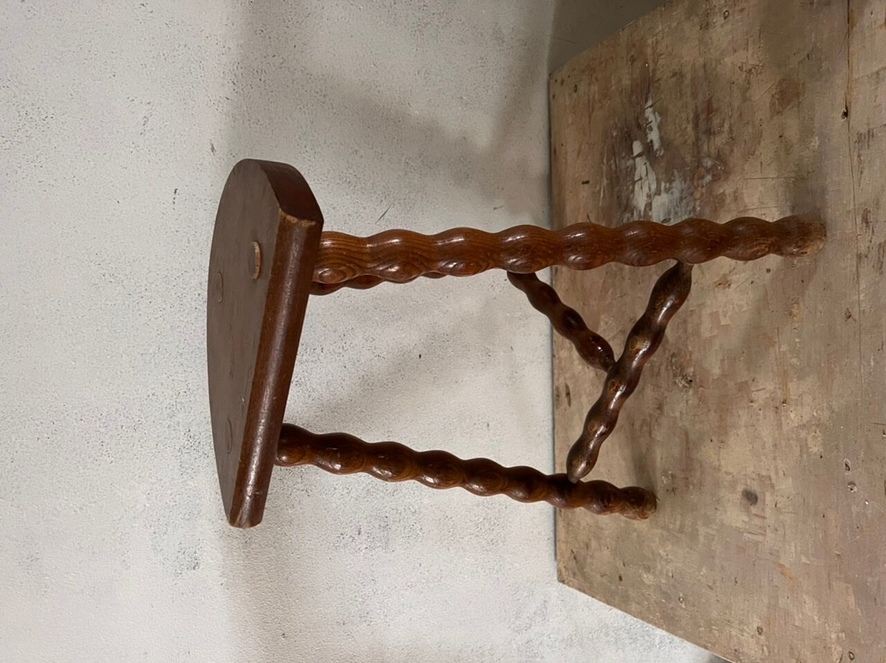 Tripod stool