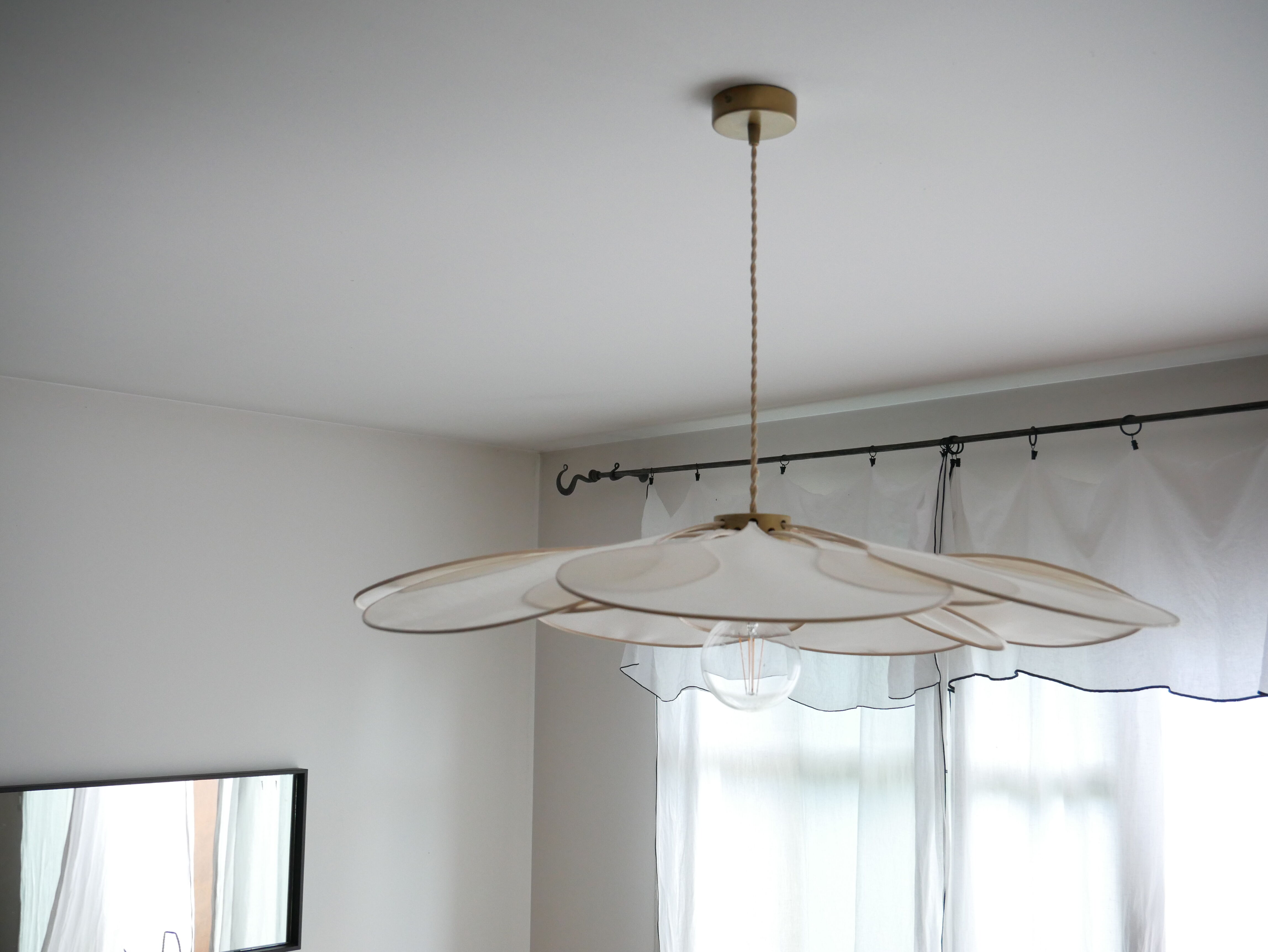 Floral suspension cotton and rattan - flower suspension.