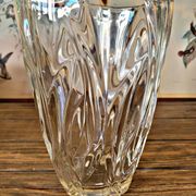 Vase vintage en verre épais torsadé