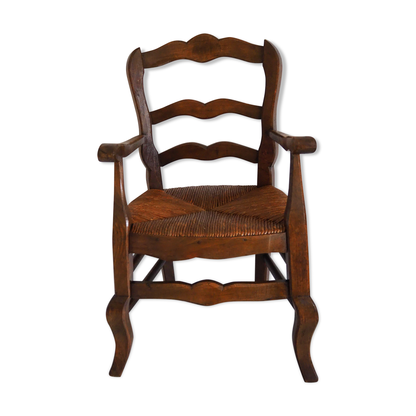 Children's armchair in solid wood with its mulched seat