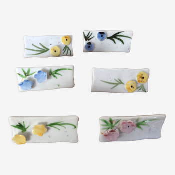 6 porcelain knife holders