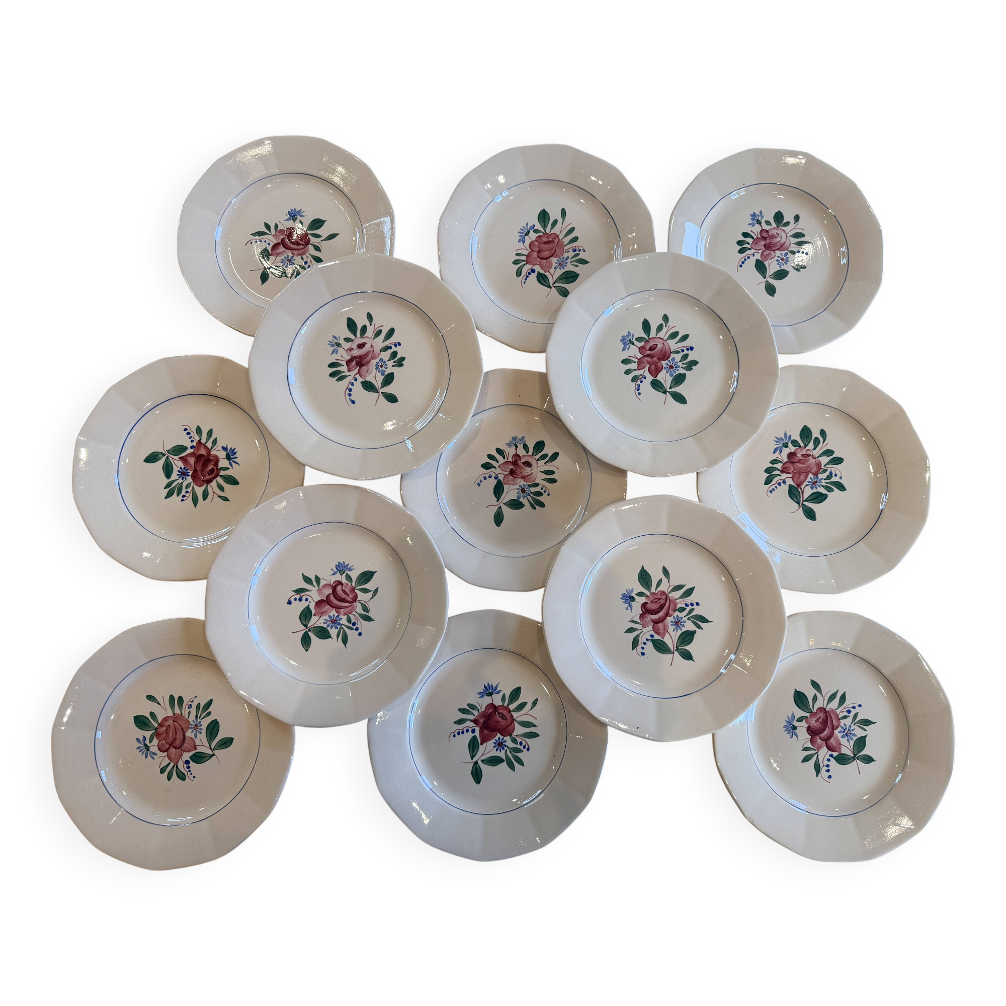 Set of 13 flat plates - hand-painted - Sarreguemines