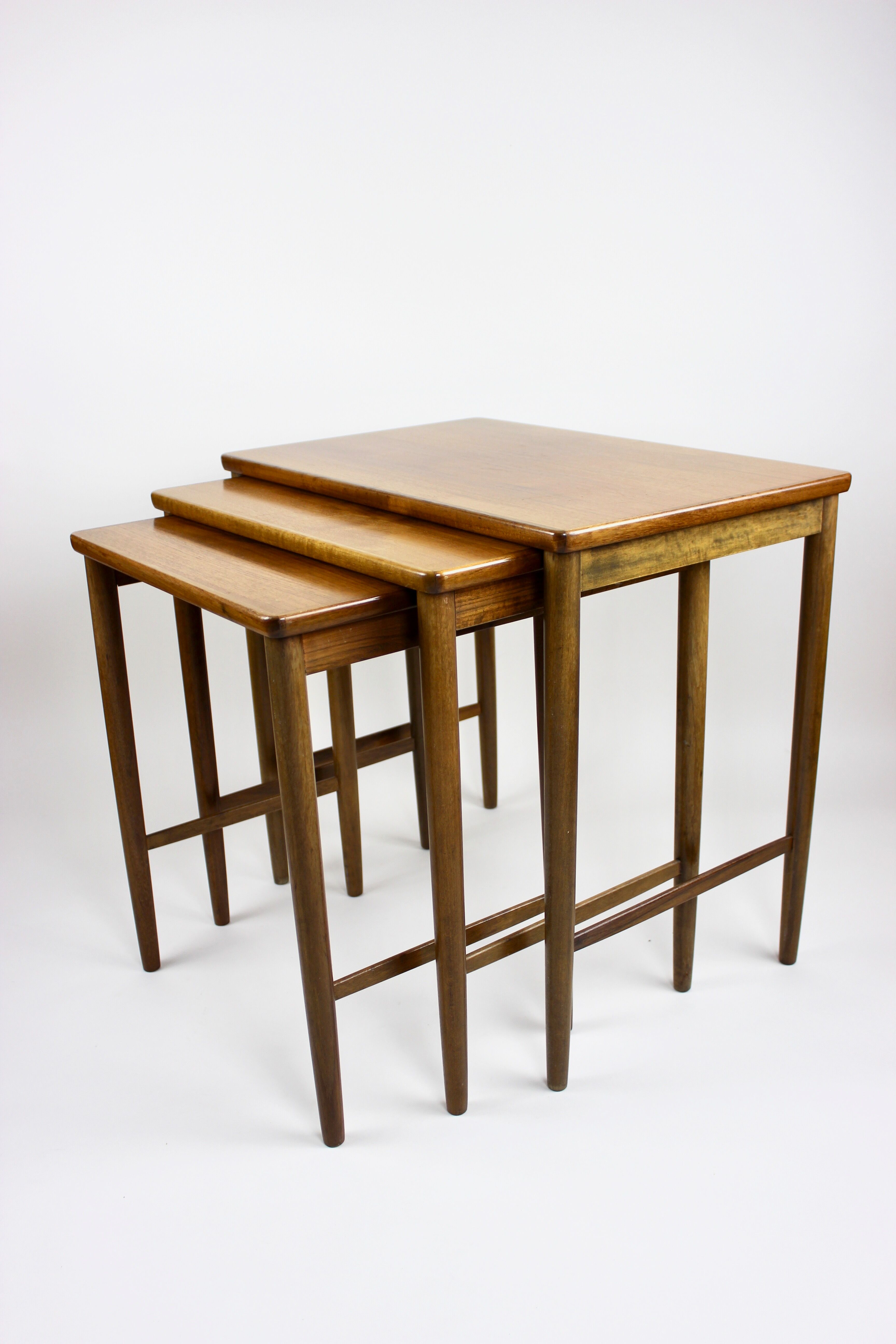 Mid Century Nesting Table by Opal, Set of 3, Walnut furniture