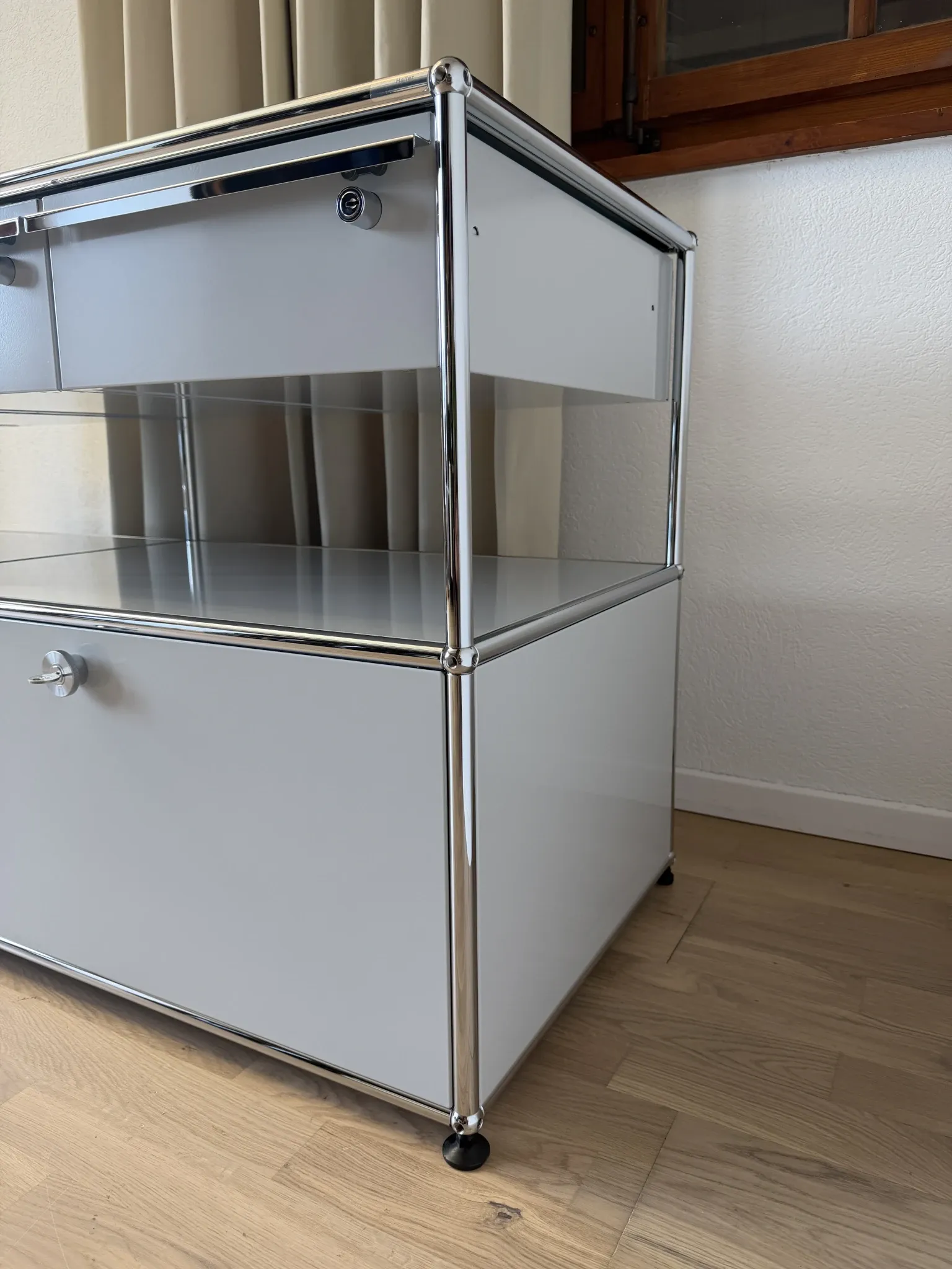 USM Haller Commode in Light Grey