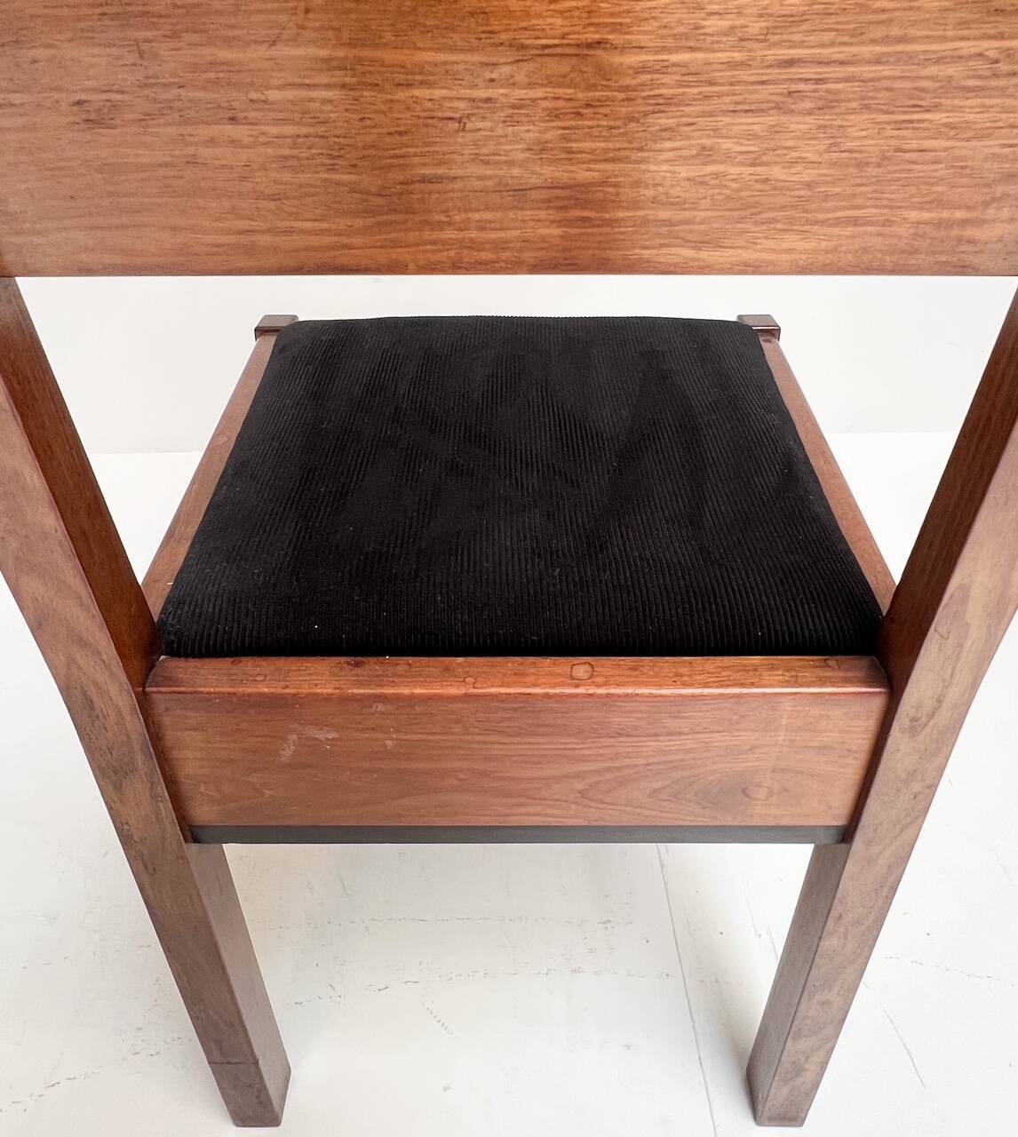 The Hague School set of 4 dining chairs by Muntendam for LOV, 1920’s