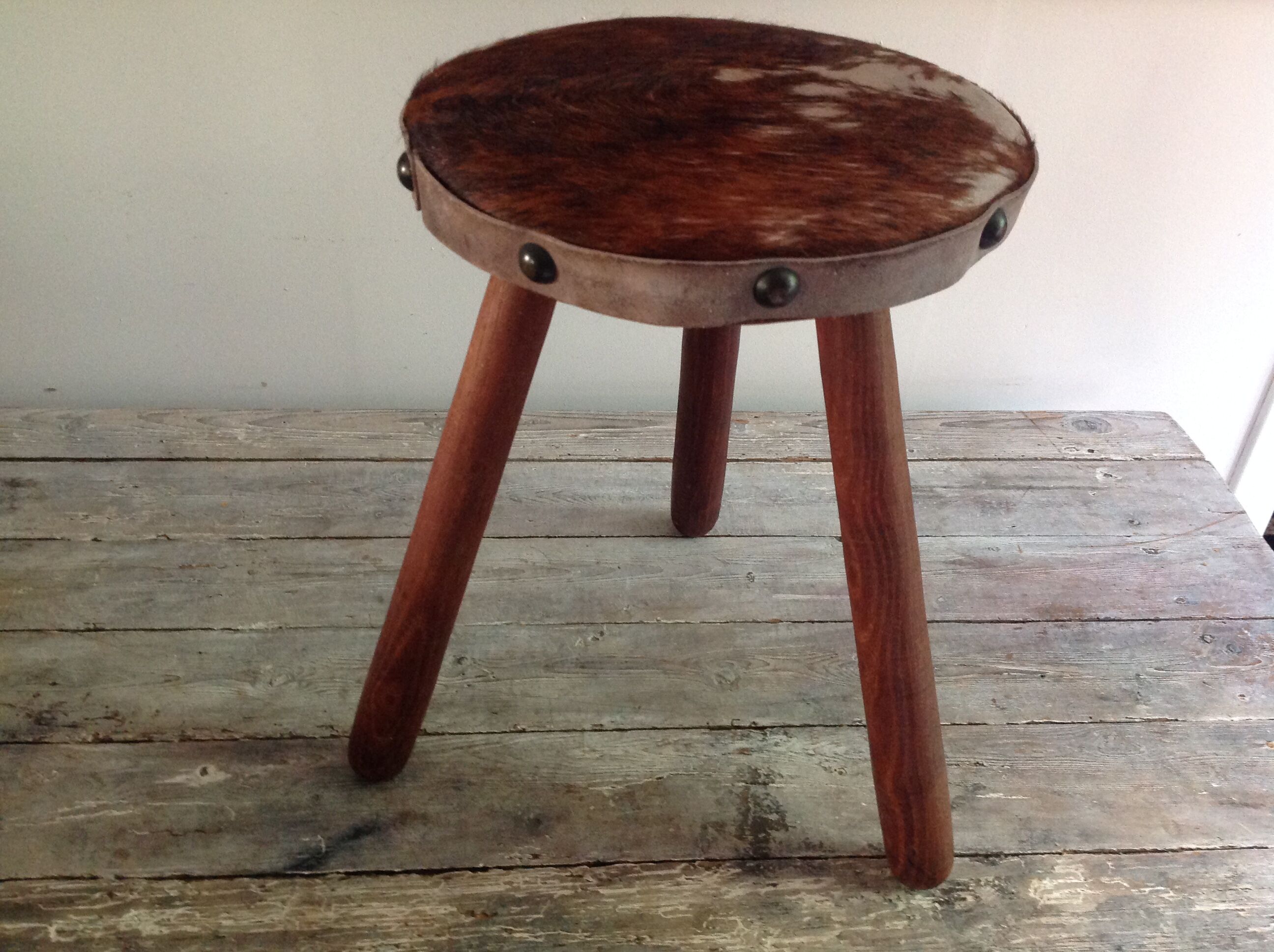 Tripod stool