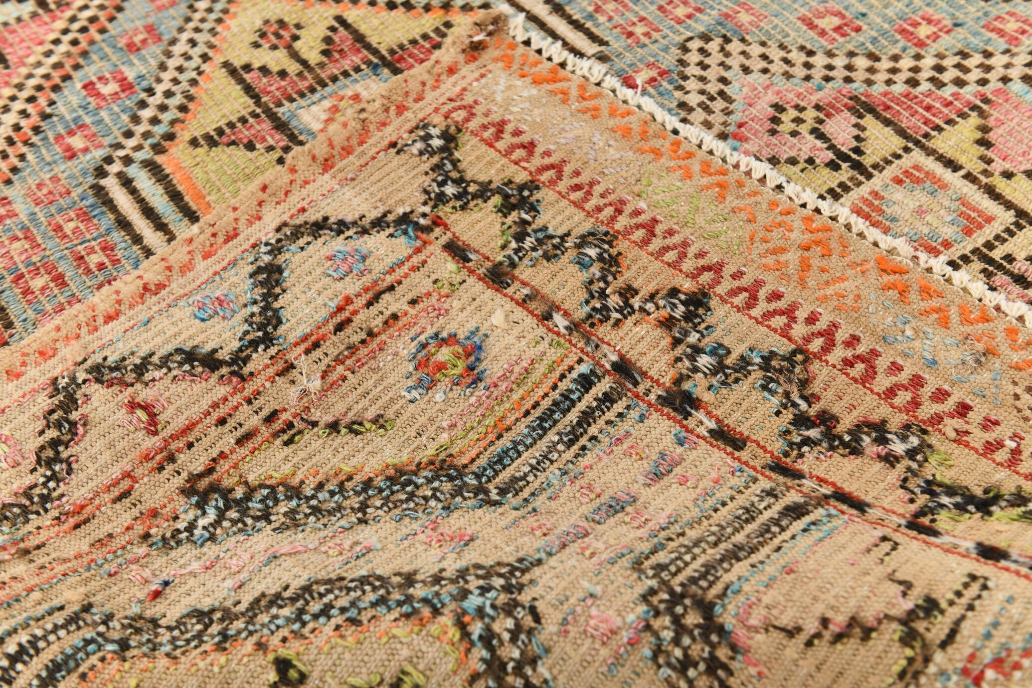 6x10 Pale Red Green Tribal Wool Kilim Rug, 189x300Cm