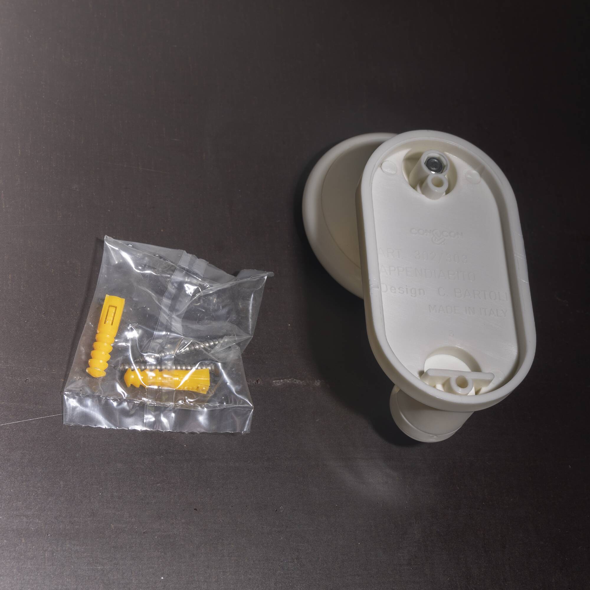 NOS White Coathanger by Carlo Bartoli for Con & Con