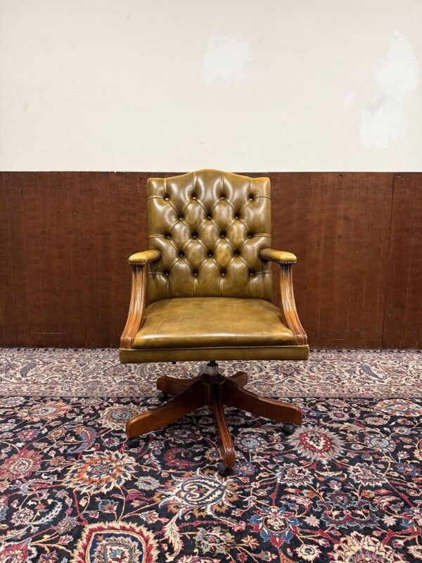 Chaise de bureau Chesterfield jaune classique anglaise