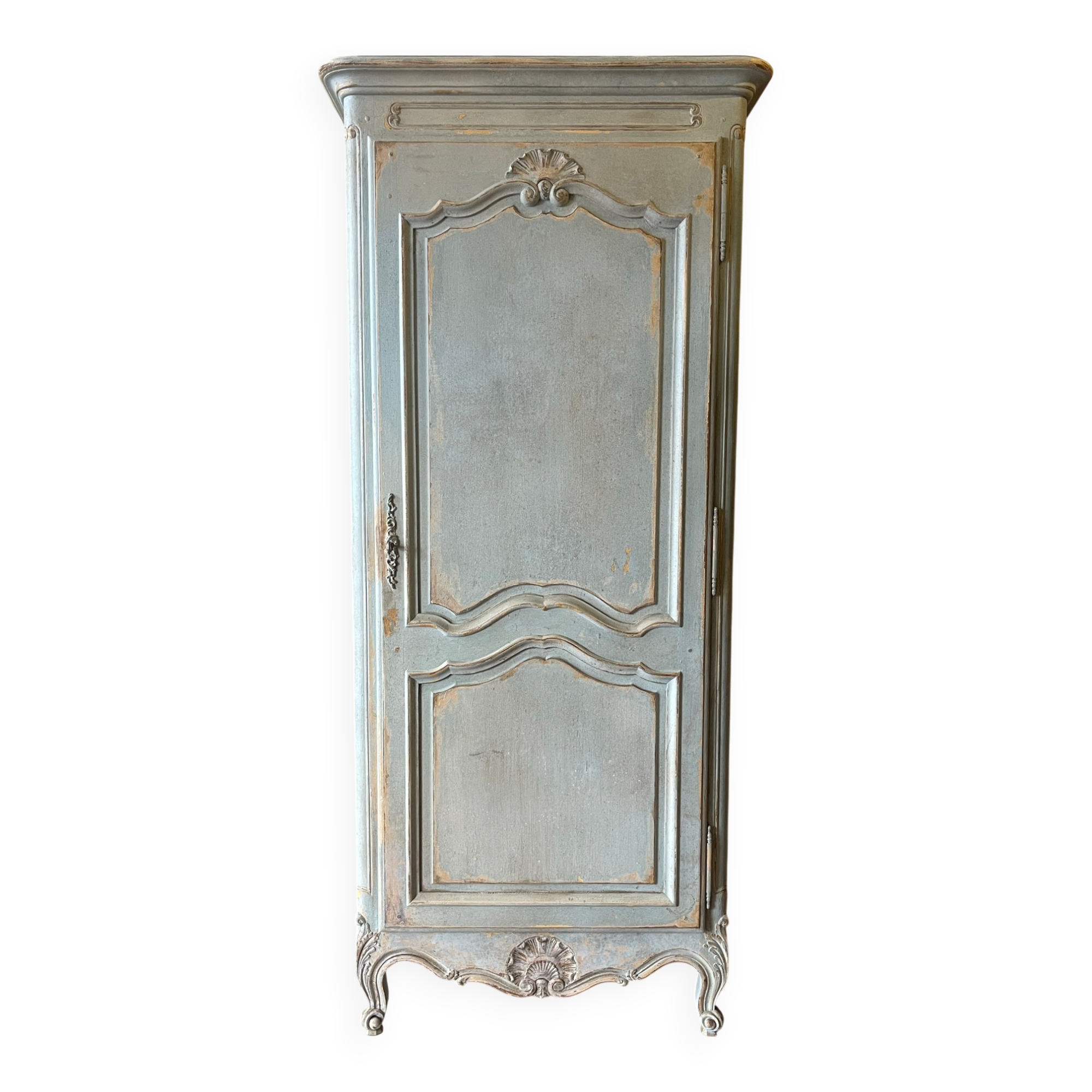 Patinated bonnetière