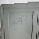 Armoire parisienne