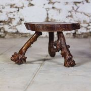 Table d'appoint tripode bois massif brutaliste