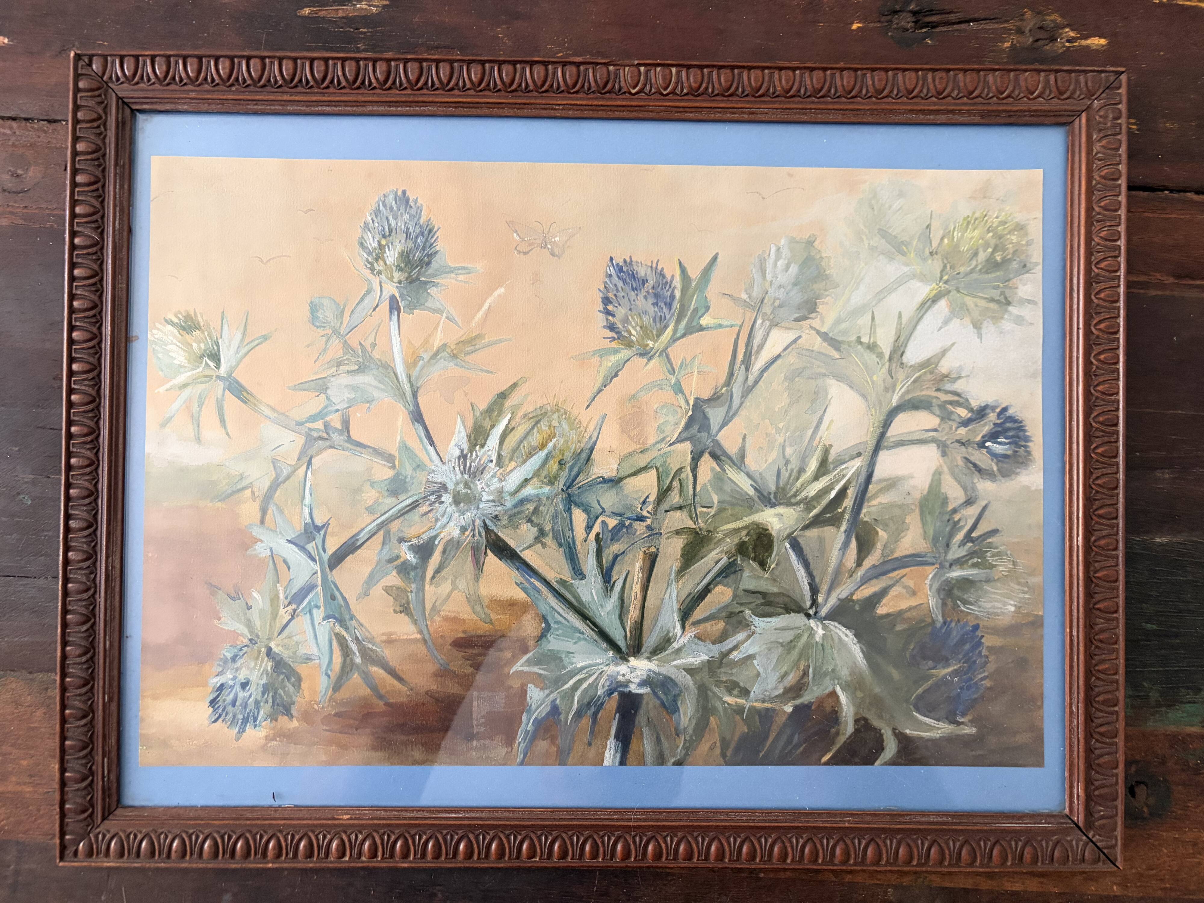 Composition botanique aux chardons bleus – gouache ancienne encadrée