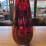 Glass vase in a scaled way