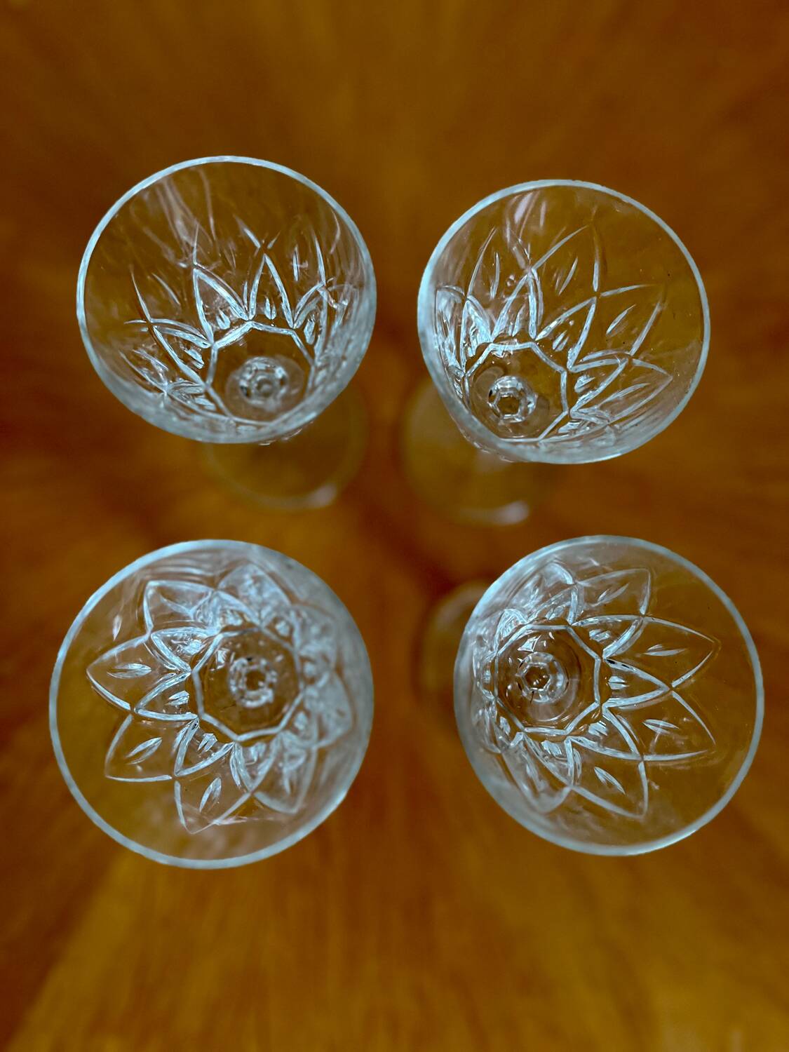 Lot de 4 verres Arlequin en verre de cristal de Reims 1950