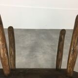 Coffee table brutalizes solid wood, tree trunk