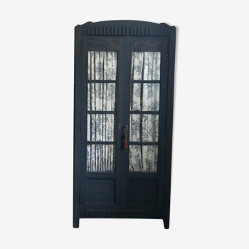 Armoire parisienne