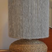 Lampe rafia et laine