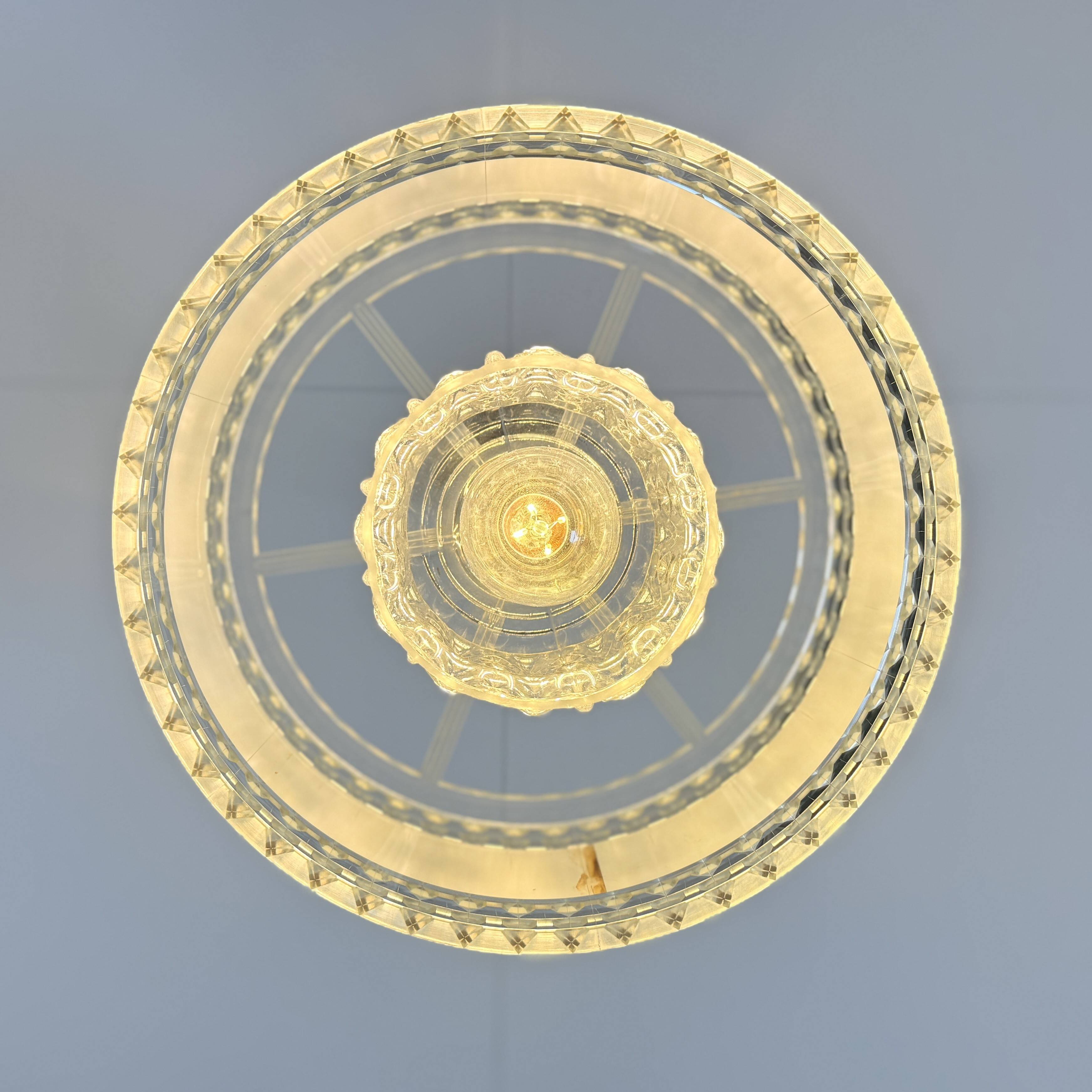 Vintage pendant lamp with brown ring