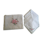 Tablecloth 145 x 245 embroidered flowers and 12 towels