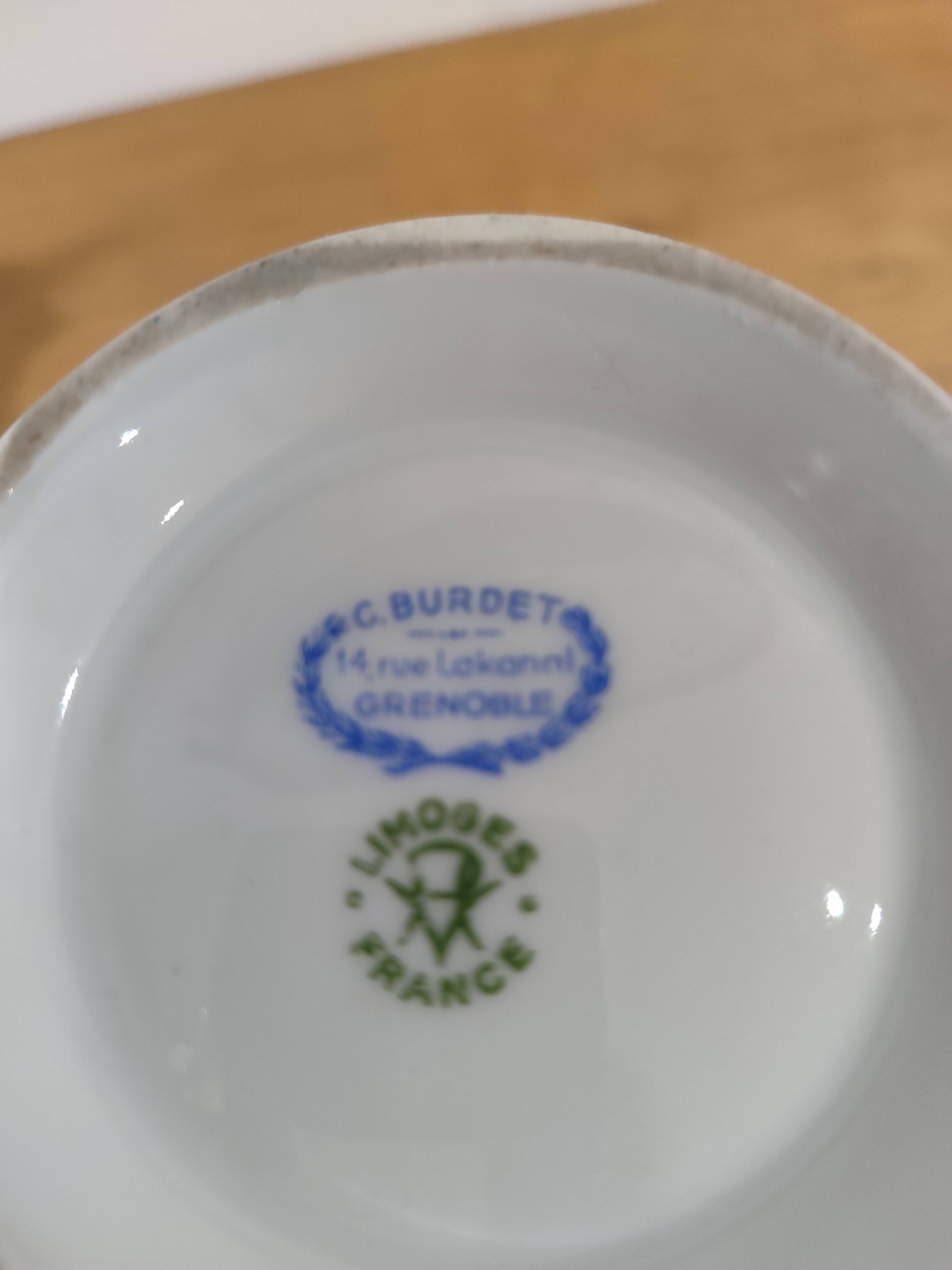 Cafetière porcelaine