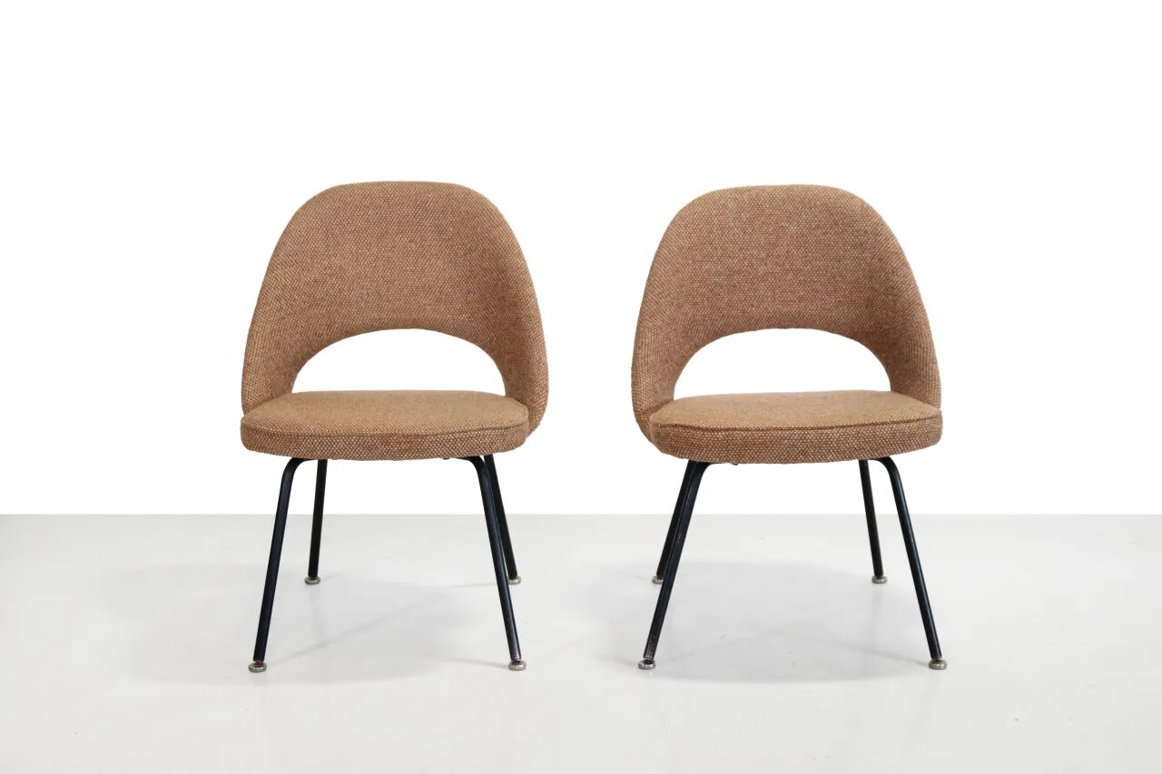 Vintage Eero Saarinen conference chairs model 72 for Knoll International