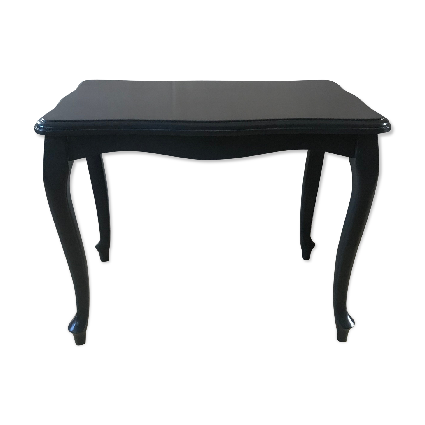 Black table