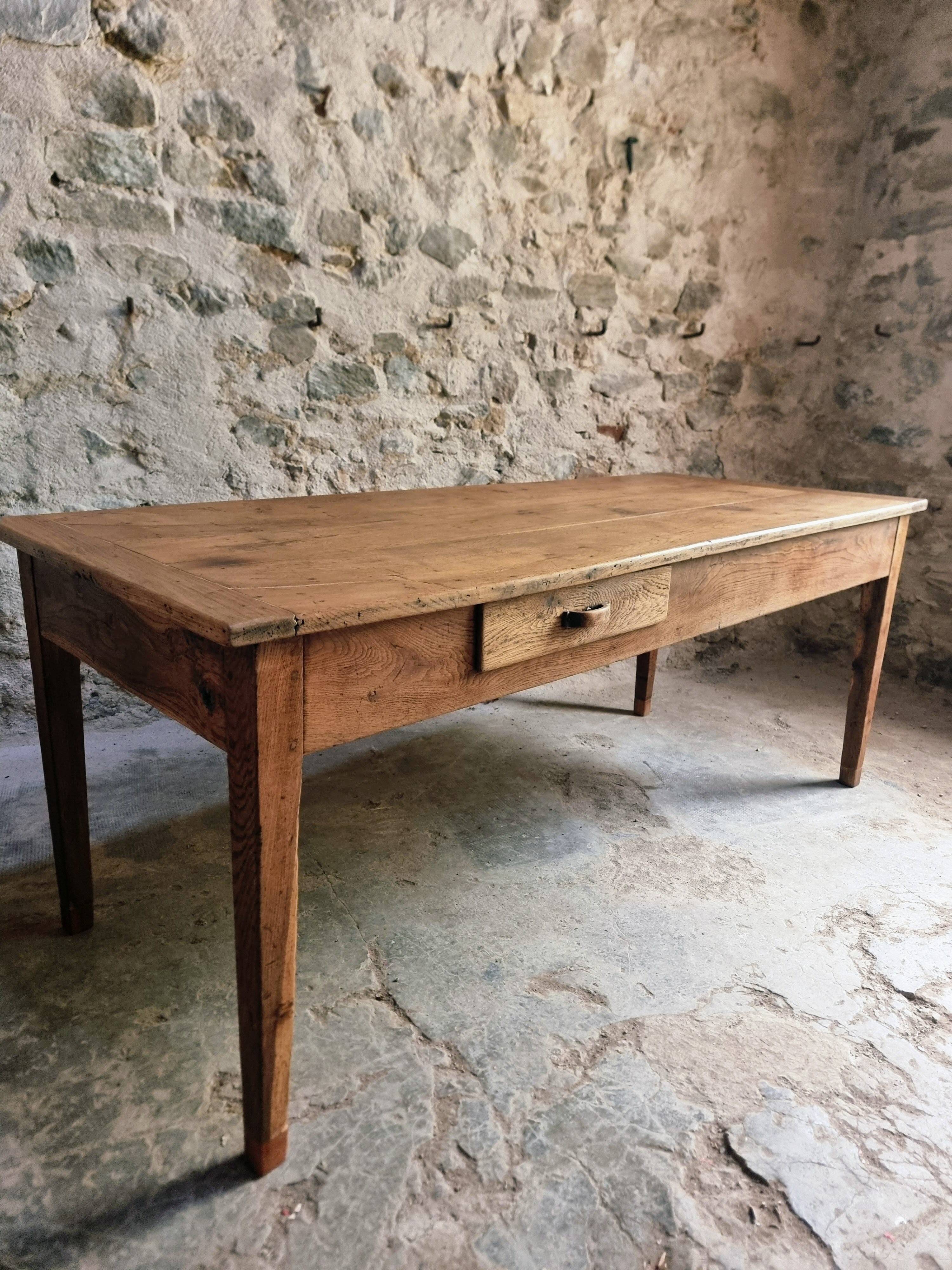 Old oak farmhouse table, dining table, Auvergne, circa 1750–1800