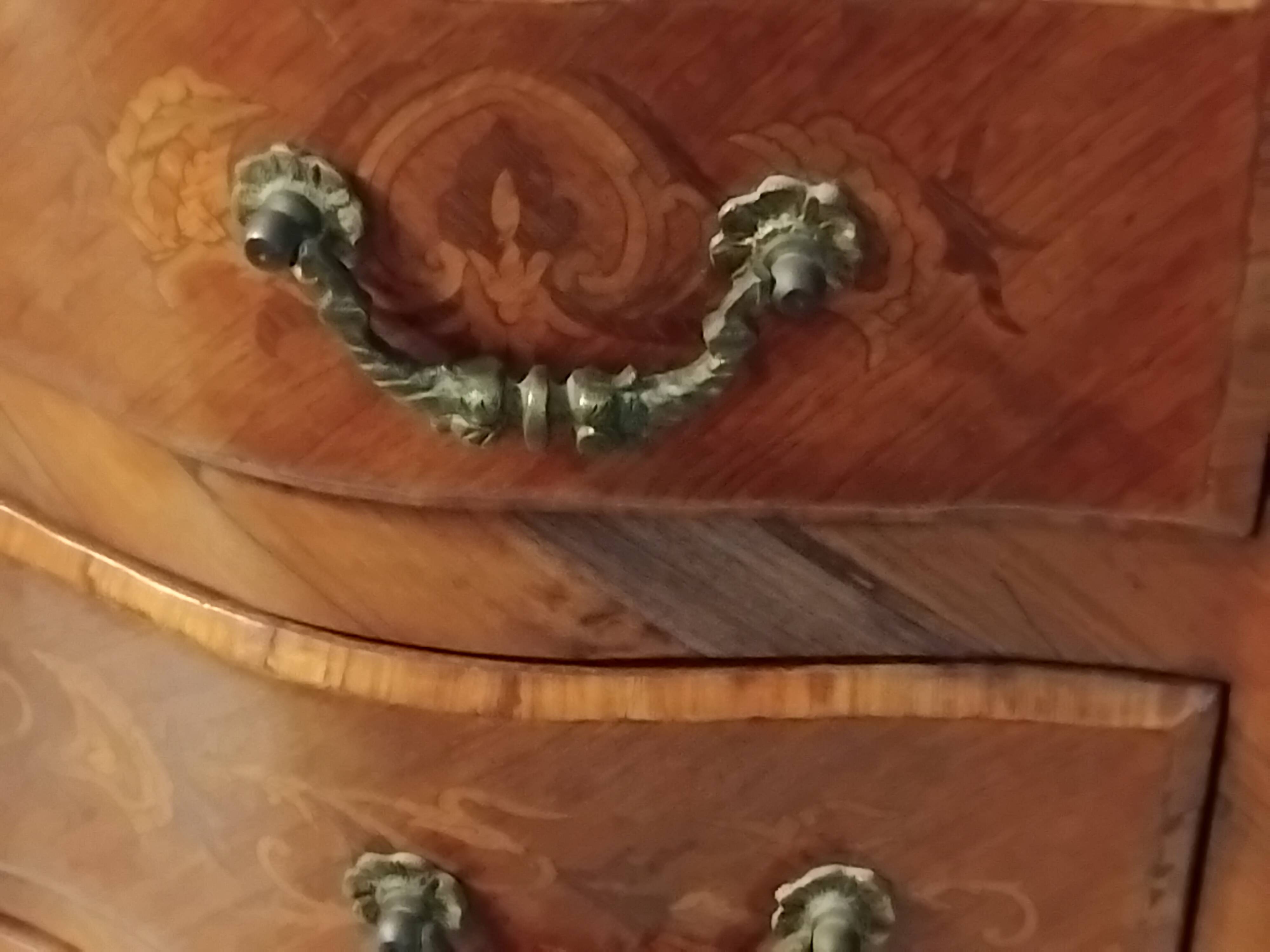 Antique louis xv style chest of drawers