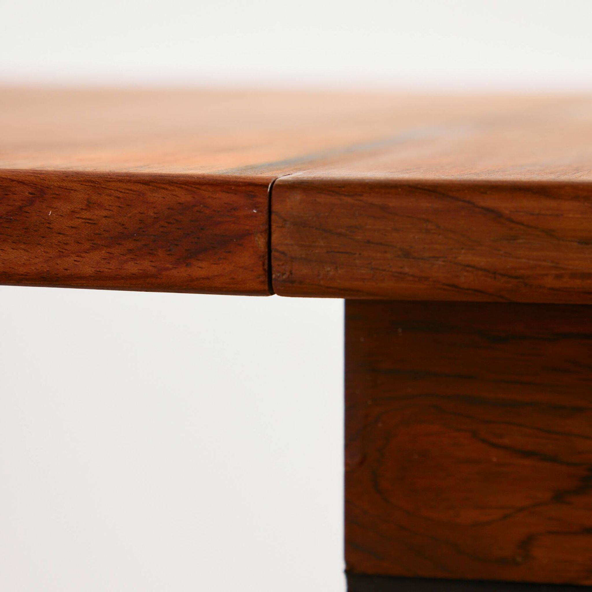 MK10436 Model 55 restored rosewood dining table by Gunni Omann for Omann Ju