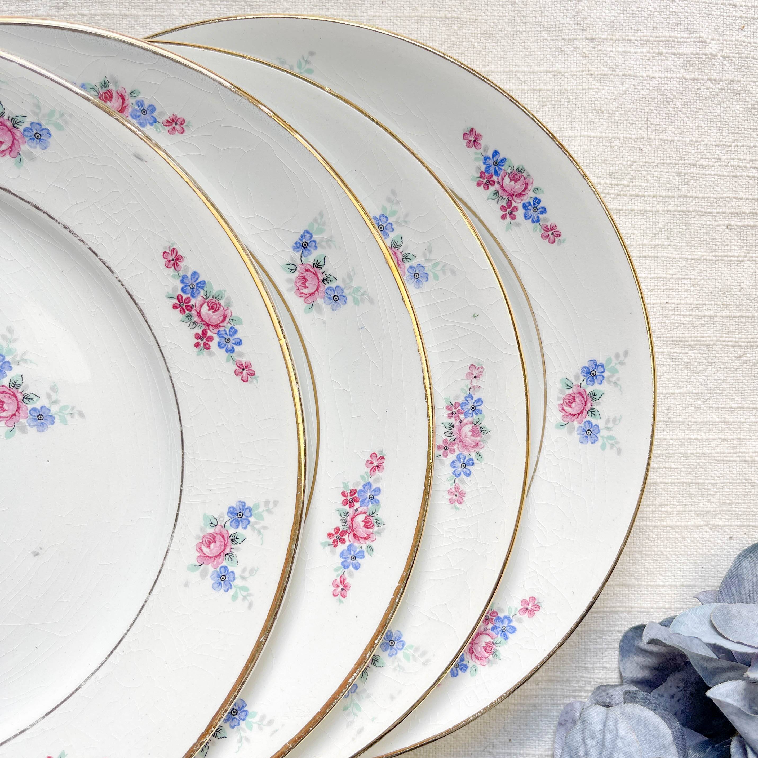 6 small vintage floral porcelain plates - Salins