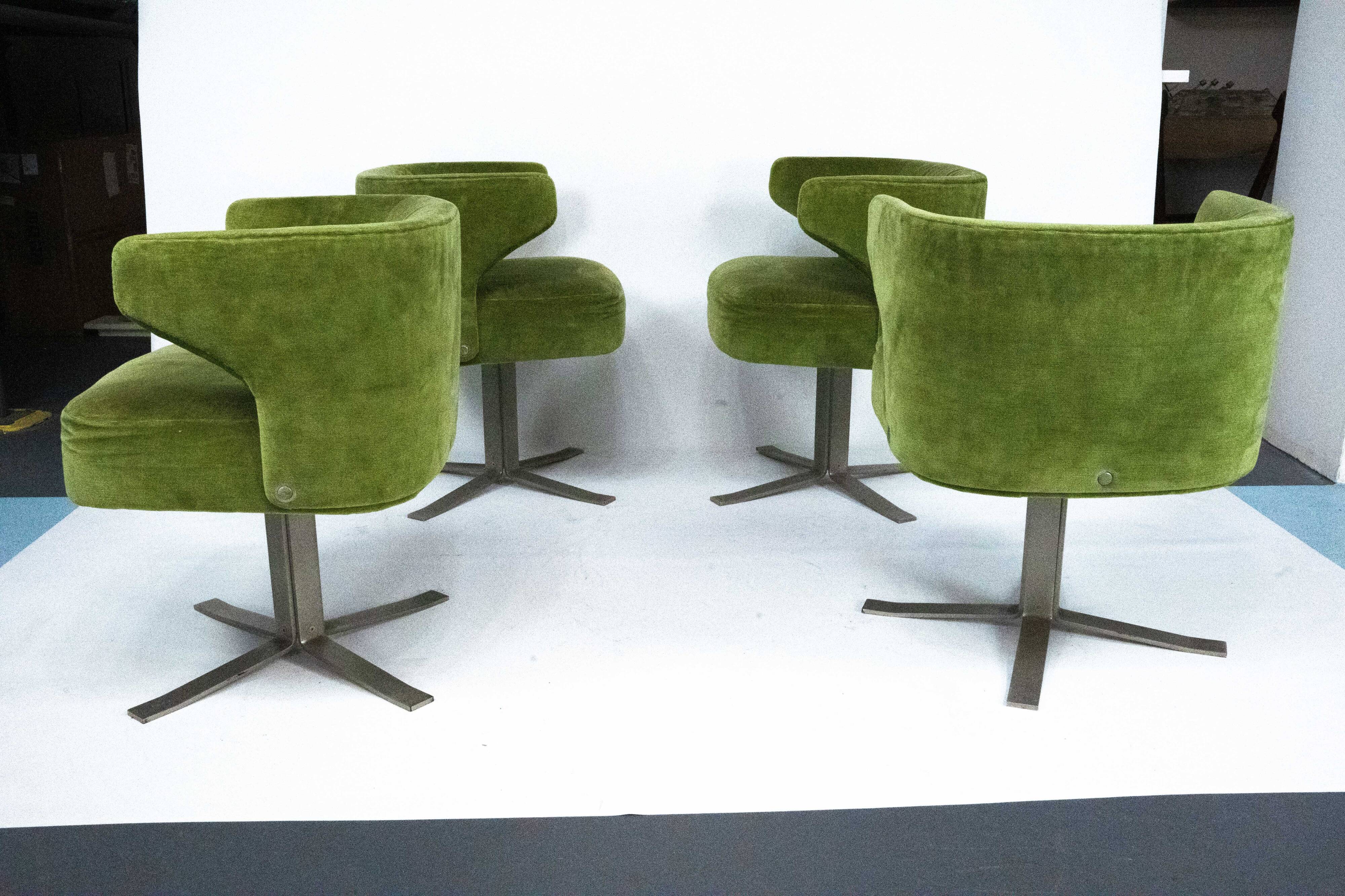 Set of four green Gianni Moscatelli Swivel Poney Chairs for Formanova, 70s