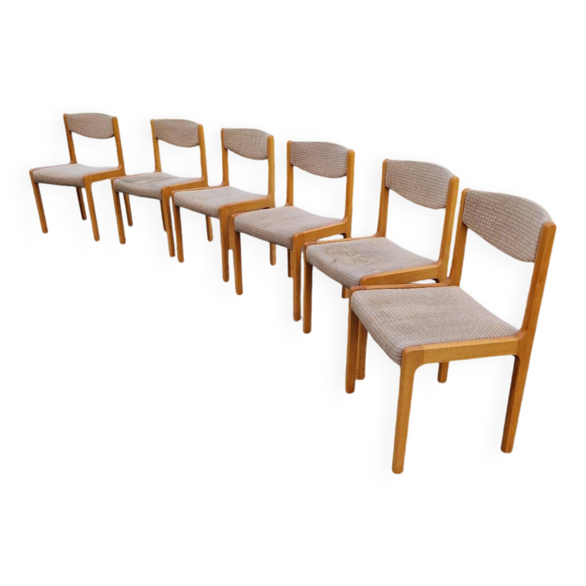 Set of 6 vintage beech chairs to clean or reupholster