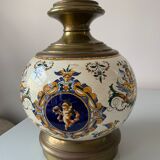 Ancienne lampe en faience de Gien décor renaissance 1876