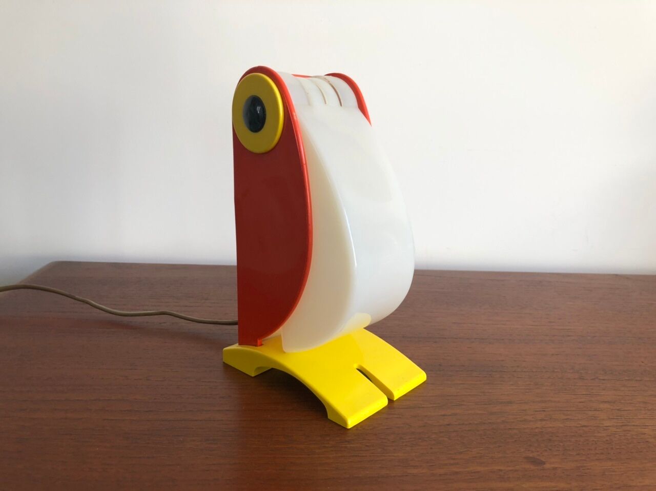 Toucan lamp by Ferrari