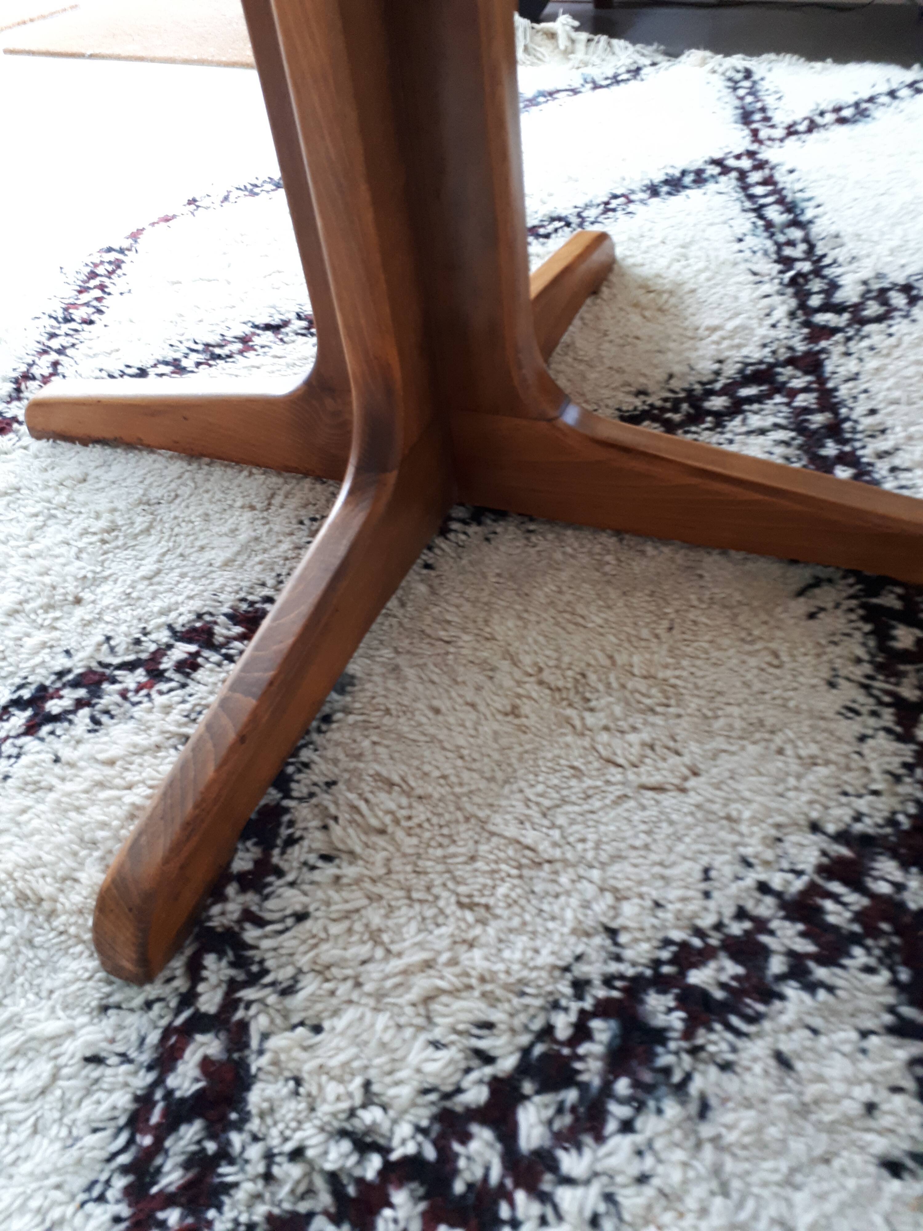 Table ronde par Baumann des années 60