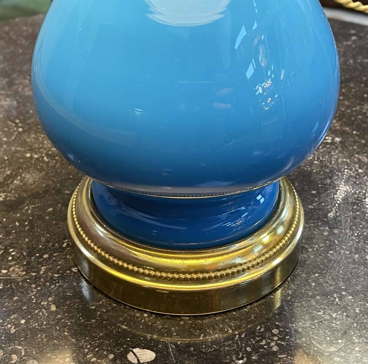Lampe Napoléon III fin XIXème en opaline bleu